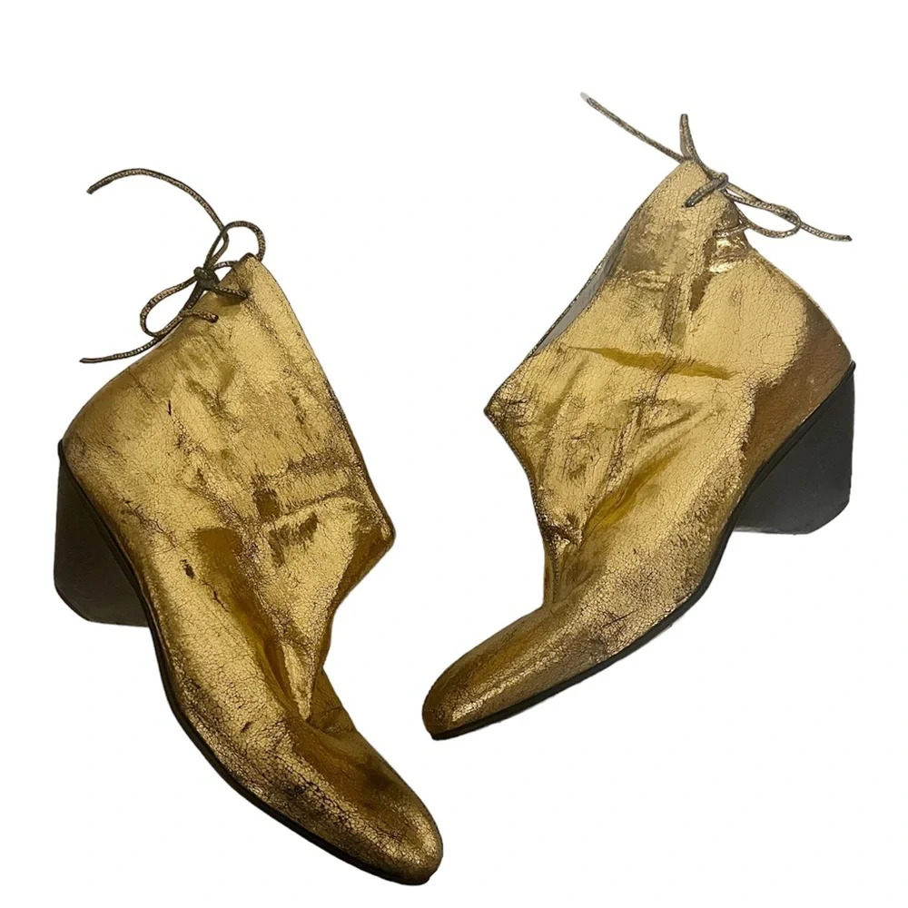 MARTHA DAVIS‎ Gold Metallic Leather Booties size 39